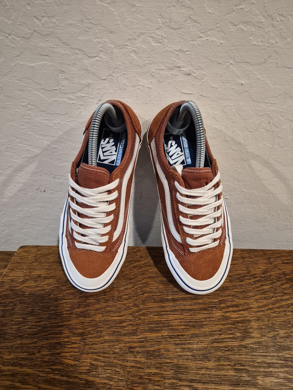 Vans Style 36 Decon SF Unisex Fashion Sneakers
Women's Size US 7 - Picture 5 of 8